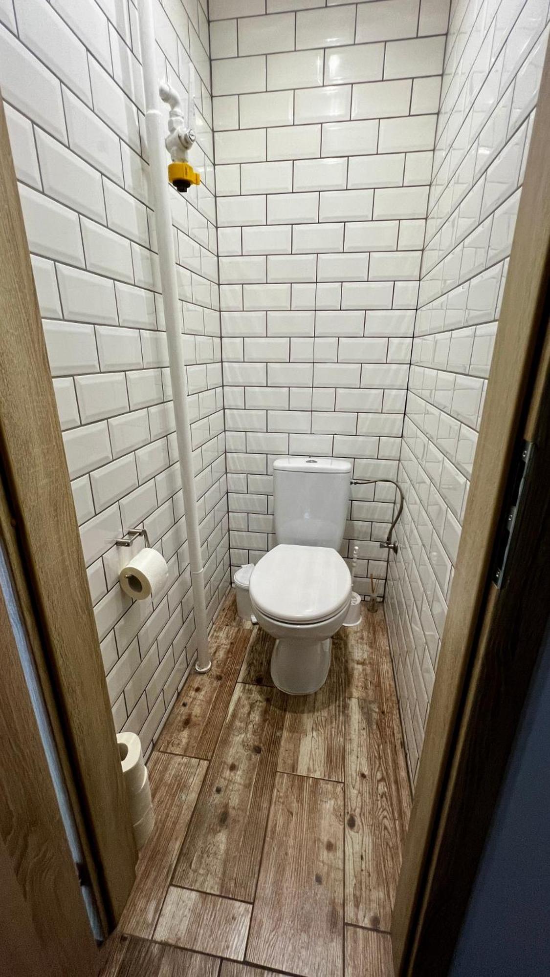 Industrial Apartment I 24Hr Self Check-In I Free Parking & Coffee Banská Bystrica Exterior photo